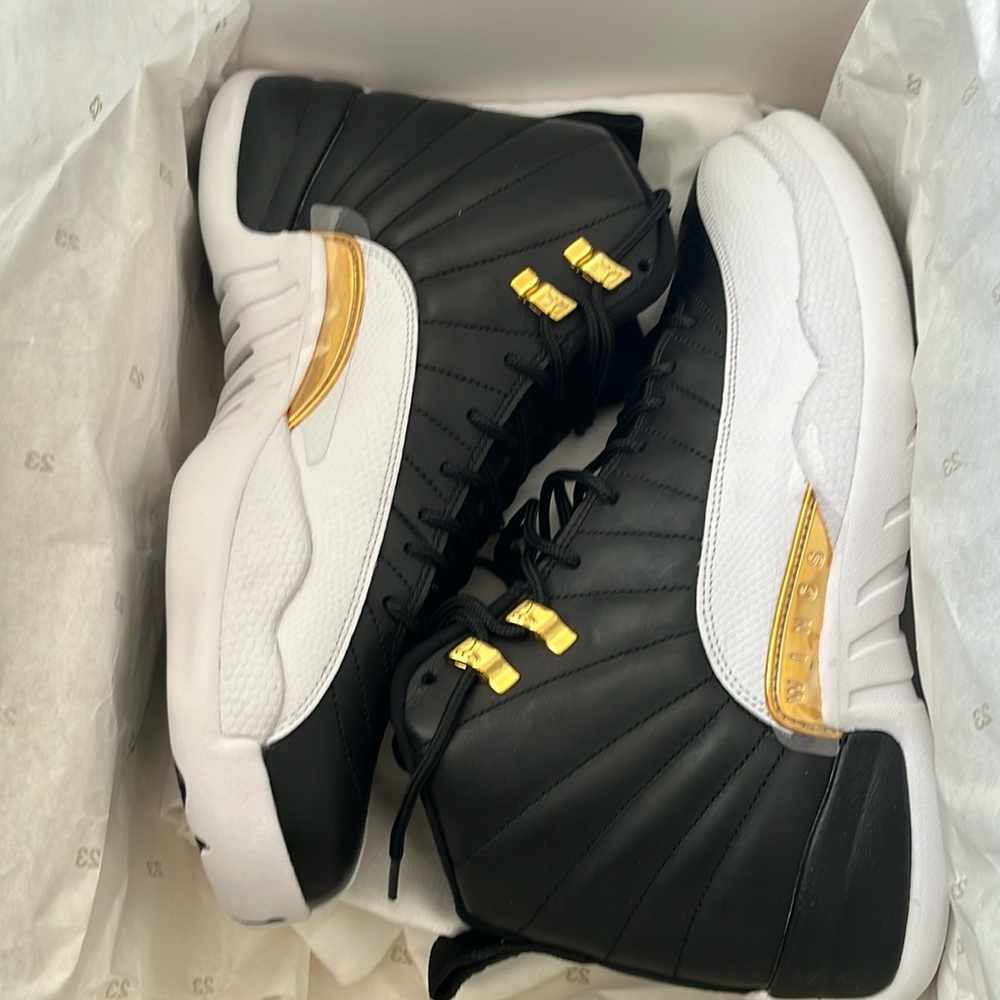 Air Jordan 12 Retro Black/Metallic Gold BRAND NEW some damage on box